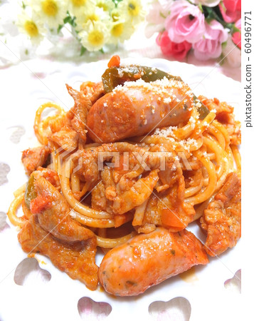 Napolitan with grated cheese Napolitan with grated cheese 60496771