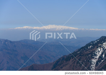 Hakusan mountain range from Nishihotakaguchi Hakusan mountain range from Nishihotakaguchi 60498043