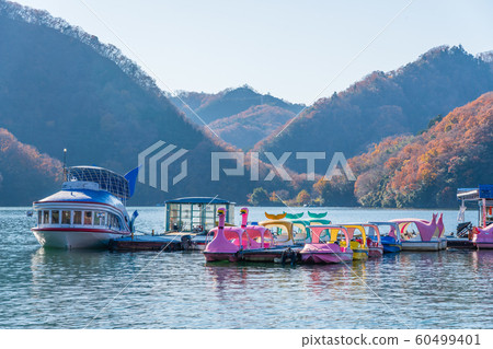 Kanagawa Prefecture Sagami Lake Sightseeing Boat Autumn 60499401