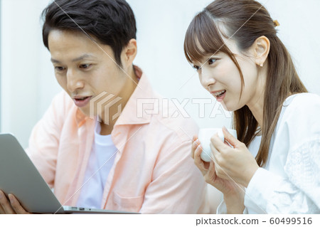 Couple, look at this for a moment. Wow! 60499516