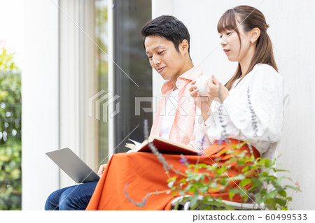 Couple Couple Terrace Terrace Relax Couple Couple Terrace Terrace Relax 60499533