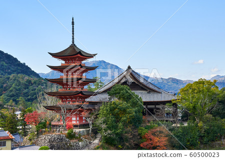 Miyajima's five-storied pagoda and Toyokuni Shrine Senjokaku 60500023