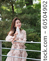 The look of a beautiful Korean woman, a park walk 60504902