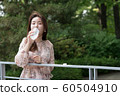 The look of a beautiful Korean woman, a park walk 60504910