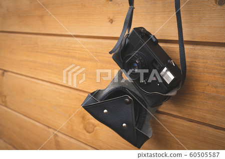 Old fashioned photo camera Old fashioned photo camera 60505587