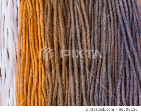 Wool yarn samples colored by henna and indigo 60508156
