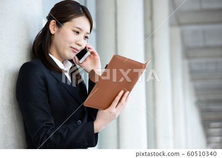年輕女性上班族OL 年輕女性上班族OL 60510340