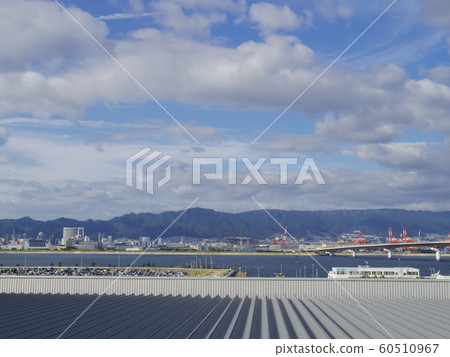 神戶機場展望台的港口島和神戶天橋 60510967