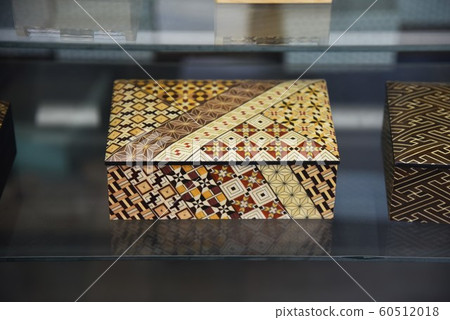 Hakone parquet work Hakone parquet work 60512018