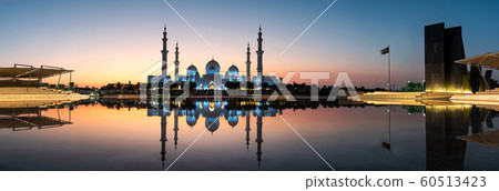 Sheikh Zayed Grand Mosque reflected on the water 60513423