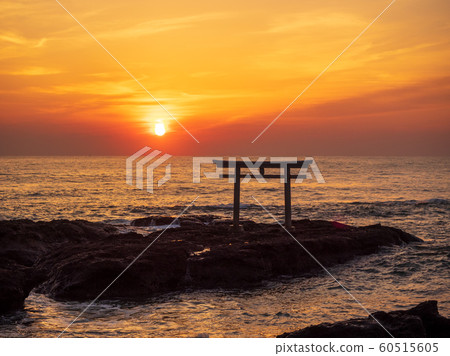Torii of Kamiso of the morning glow Dawn of Oarai Isomae Shrine, Ibaraki Torii of Kamiso of the morning glow Dawn of Oarai Isomae Shrine, Ibaraki 60515605