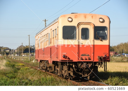 Kiha 200，在小湊鐵路阿瑪有木和三草一K之間單線行駛 60521669