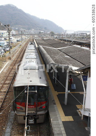 Sanyo Main Line 227 series at Itozaki Station 60538628