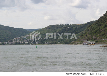 Rhine Rhine 60541312