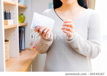 一次性暖身器的女人 一次性暖身器的女人 60548167