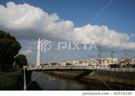 Hikiji River and clouds (Fujisawa City) Hikiji River and clouds (Fujisawa City) 60554280