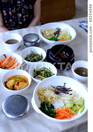 Wild rice bibimbap 60554849