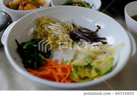 Wild rice bibimbap 60554850