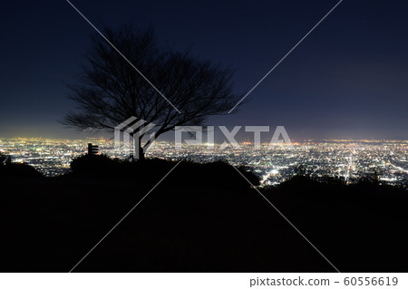 享受大阪夜景的“生駒小倉廣場” 60556619