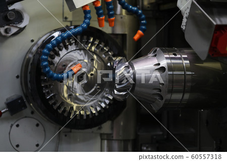 Modern and new turning lathe 60557318