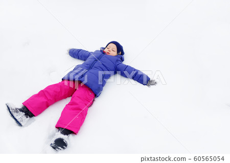 Adorable little girl having fun in beautiful 60565054