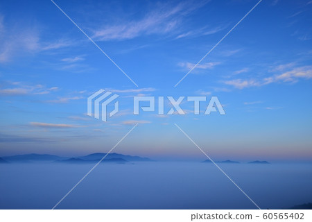 Sea of clouds in the Kameoka basin Sea of clouds in the Kameoka basin 60565402