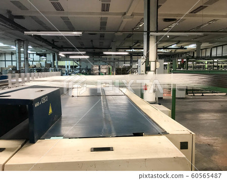 Stretched glass threads. Manufacture of glass Stretched glass threads. Manufacture of glass 60565487