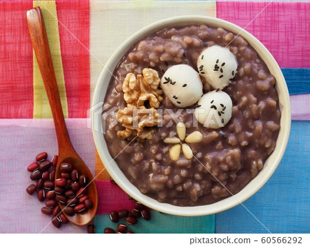 Korean food Red bean porridge and rice cake 60566292