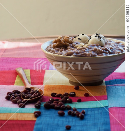 Korean food Red bean porridge and rice cake 60566312