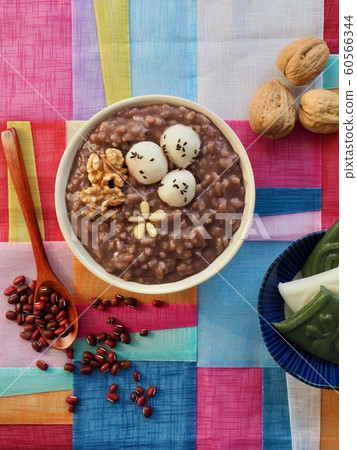 Korean food Red bean porridge and rice cake 60566344