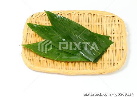 Underlay of bamboo leaves, seafood and ingredients 60569134