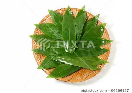 Bamboo leaves, wet bamboo grass, marine products and ingredients 60569137
