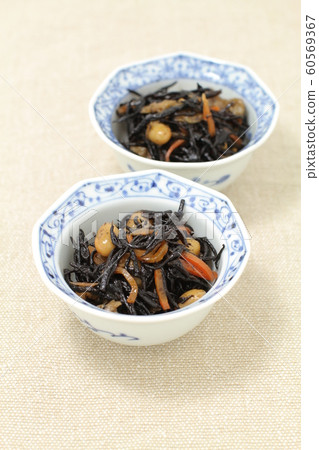 Simmered dish of Hijiki 60569367