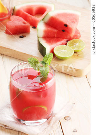 Healthy watermelon lime juice and fresh watermelon 60569938