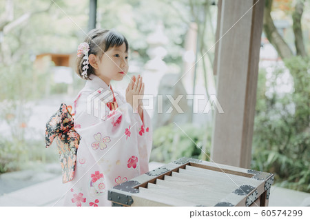 Girls Shichigosan Worshiping Photography Cooperation: Takahata Fudoson 60574299