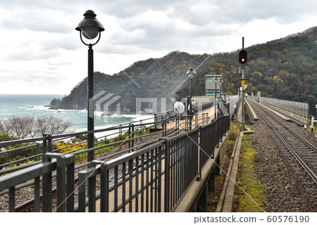 從站台看伊勢部鐵路大橋 60576190