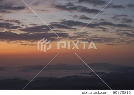 <岡山>本宮山雲海的風景 60578816