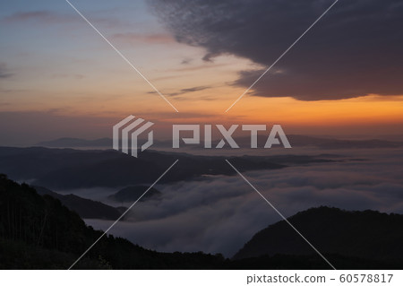 <岡山>本宮山雲海的風景 60578817