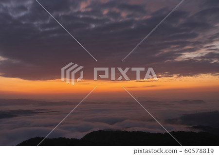 <岡山>本宮山雲海的風景 60578819