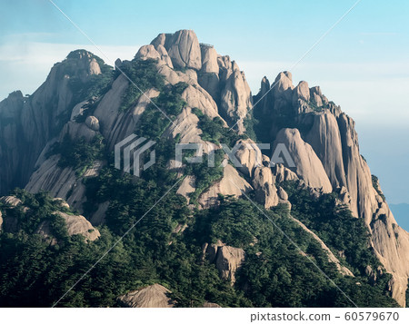Lotus Peak, Huangshan, China Lotus Peak, Huangshan, China 60579670