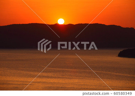 Dawn of the Seto Inland Sea seen from Mt. Inba 60580349