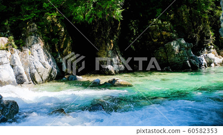 阿特拉山谷（夏季） 60582353