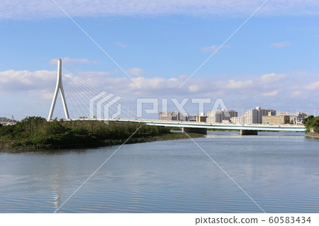 沖繩縣豐見城市的“豐見大橋” 沖繩縣豐見城市的“豐見大橋” 60583434