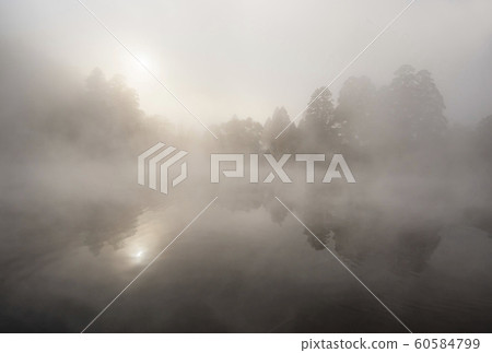 Yufuin Kinrinko Yufuin wrapped in Asaka 60584799