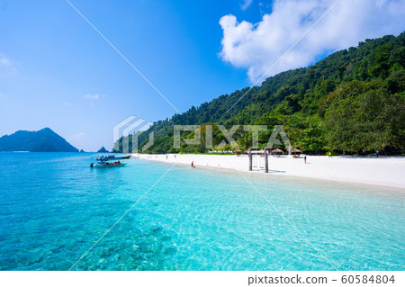 Beautiful sea at Nyuang Oo Phee Island 60584804