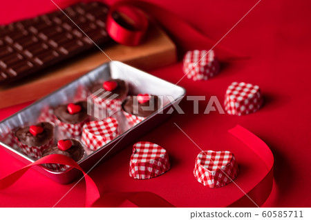 Handmade chocolate 60585711