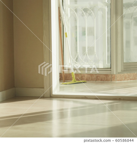 Weekend afternoon 60586844