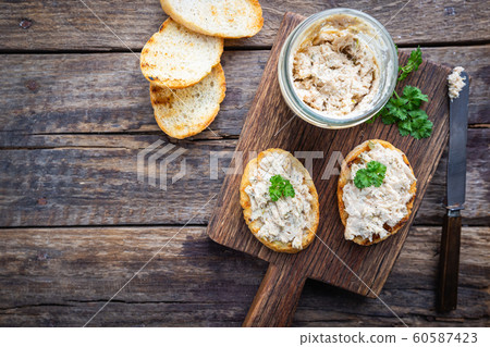 Sandwiches with salmon pate 60587423