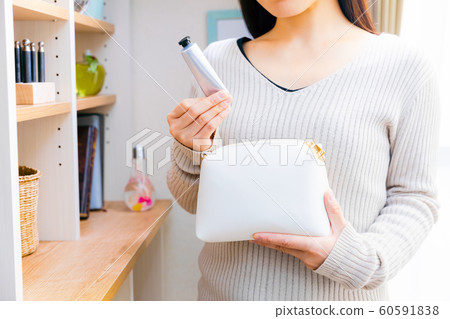Hand cream pouch take out put 60591838