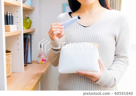 Hand cream pouch take out put 60591840